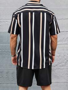 Manfinity Homme Bộ áo sơ mi ngắn tay in sọc và quần short màu trơn cho nam, Sọc, Đi chơi, Cỡ lớn, Đồ họa, Nhiều màu, Thường ngày - Nhiều màu - Xem 2