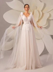 Elegant Solid Color Lace Tulle Shawl With Trail Wedding Dress - White - View 2