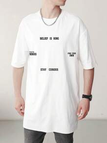 Manfinity Roghcode Herren Lässiges Crew Neck T-Shirt mit Buchstaben Aufdruck, kurzen Ärmeln und Oversized Passform für den Schulstart im Sommer