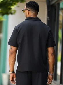 Chillumni 男士加大尺寸夏季休閒寬鬆字母印花短袖衫 - 黑色 - 查看 2