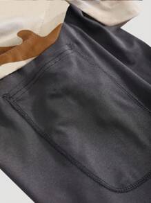 Men Camo Print Drawstring Waist 2 In 1 Shorts With Phone Pocket - Black - View 4