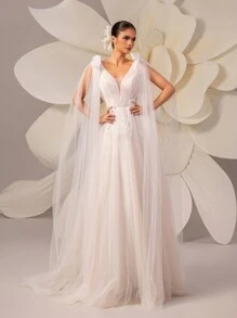Elegant Solid Color Lace Tulle Shawl With Trail Wedding Dress - White - View 4