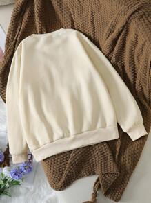 少女毛絨針織花裝飾圓領毛衣，適於冬季穿著