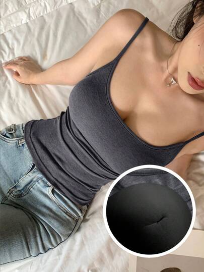 DAZY Camiseta básica entallada con acolchado para todas las temporadas