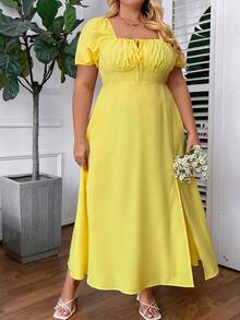 SHEIN CURVE+ Vestido de talla grande con cuello cuadrado, manga corta y abertura alta - Amarillo - Ver 7