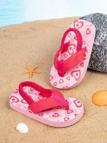 Pantofole infradito con stampa cartone animato per bambini con cinturino elastico sul retro, facile da indossare e togliere. Modello di stampa trasferita "sweetheart". Di spessore e fette per un uso morbido, confortevole, antiscivolo e resistente all'usura per interni/esterni/in vacanza.