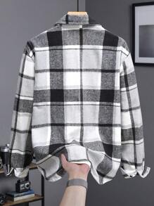 Manfinity Homme Herren Frühling & Herbst Lässig karierter Umklappbrusttasche Karomuster Farbblockjacke, ideal als Geschenk für Freunde, Ehemann, Freund