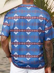 Manfinity RSRT Camiseta de cuello redondo con mangas cortas y estampado maduro Bohemio para hombres en vacaciones
