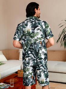 Manfinity ChillVibe Men's Tropical Print Short Sleeve And Shorts Homewear Set - Multicolor - View 2