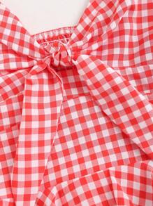 Sweetra Cami-top met gingham-print en knoop aan de voorkant met ruches aan de zoom