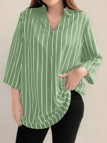 SHEIN LUNE Plus Striped Print Curved Hem Blouse Women Shirt