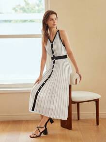 MOTF PREMIUM STRIPED CONTRAST PIPING SLEEVELESS DRESS - Black and White - View 5