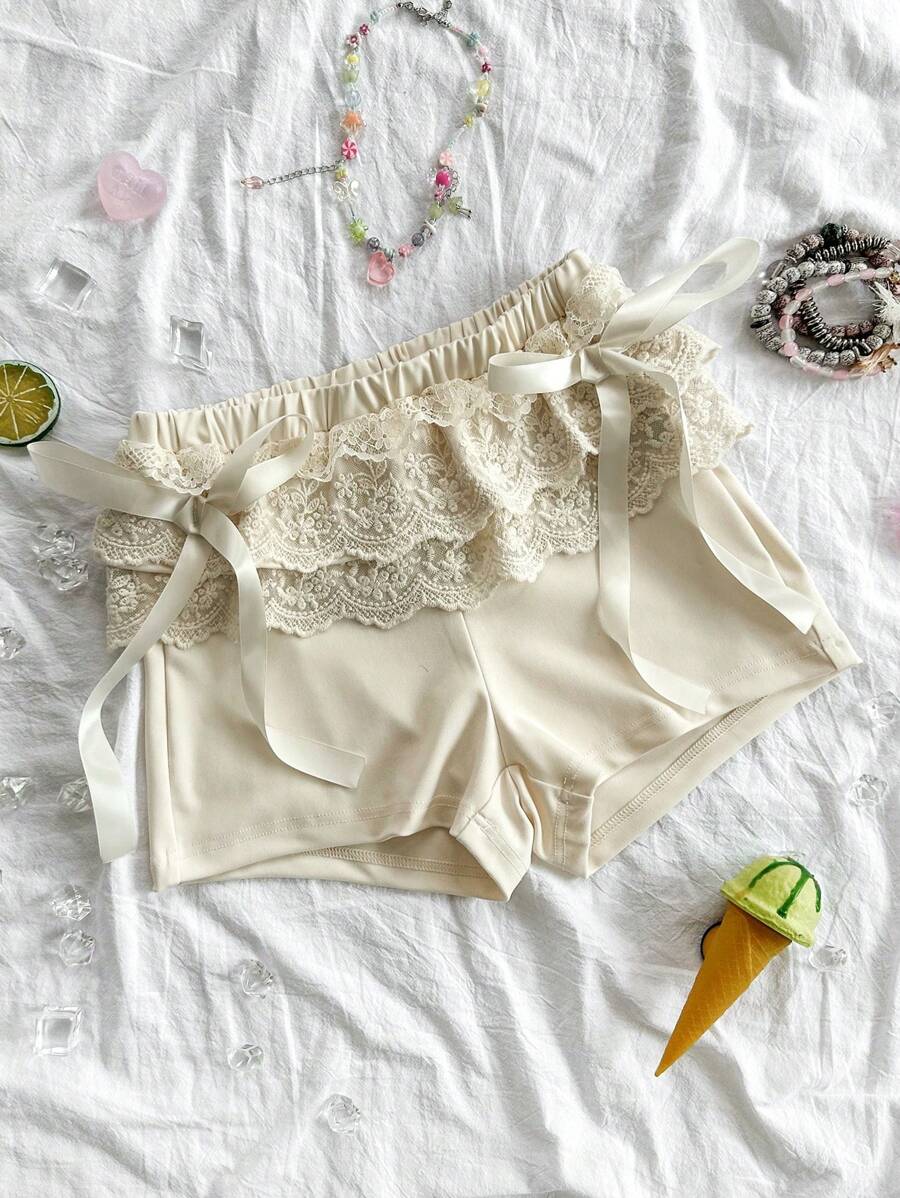 Soleia 女士素色簡單花邊拼接短褲，適用於日常穿著或度假 - 黑與白 - 查看 1