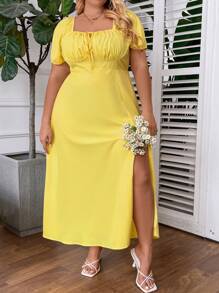 SHEIN CURVE+ Vestido de talla grande con cuello cuadrado, manga corta y abertura alta - Amarillo - Ver 4