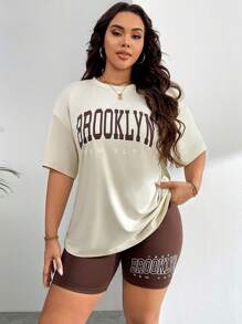 SHEIN EZwear Camiseta de hombro caído con gráfico de letra y shorts de motociclista para el verano en tallas grandes