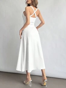 SHEIN Privé Vestido Branco Plus Size com decote halter simples, elegante e romântico para férias na praia de verão, com peito e cintura franzidos e em estilo A, adequado para encontros, festas, piqueniques e acampamentos, casamentos/ noivados, concertos/festivais rave, formatura. - Branco - Visão 6