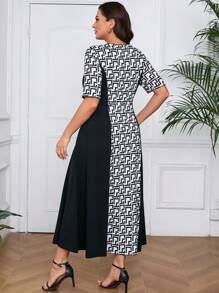 Mulvari 大码女式几何印花圆领短袖拼色阿拉伯长裙