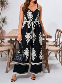 SHEIN LUNE 大碼女裝花卉印花寬腿背帶連身褲，非常適合假期和休閒穿著 - 黑色 - 查看 1