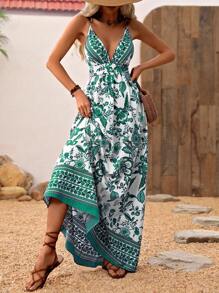 Breezaya Casual Vacation Style Camisole Dress, Deep V-Neck Highlights Charming Collarbones, Large Backless Design Exudes Sexiness, Flowing Big Hem Adds Agility, Eye-Catching Style For Summer Outings - Green - View 4
