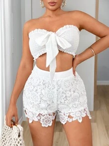 SHEIN SXY 綁帶露肚上衣和蕾絲短褲度假2件套裝 - 白色 - 查看 1