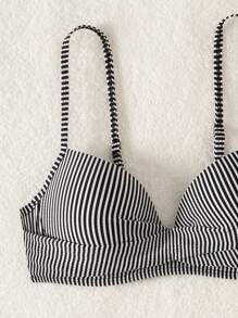 SHEIN Swim Conjunto de bikini cruzado de rayas para mujer para la playa de verano