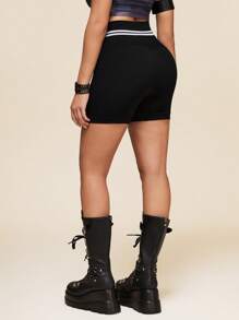 SHEIN Sports Quần short tập thể dục eo cao hàng ngày có dây thắt lưng in chữ cho nữ - Đen và trắng - Xem 3