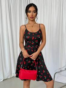 SHEIN Essnce Vestido Informal de Verano con cinta para el hombro y estampado de cereza para mujer - Negro - Ver 3