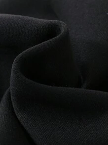 SHEIN 2 件青少年男童休闲 GTR 赛车卡通印花黑色圆领长袖运动衫，搭配撞色字母印花红色运动裤，适合秋季、冬季、保暖、大学、家居、日常穿着、运动和旅行。休闲百搭，保暖内衬。 - 彩色 - 查看 10