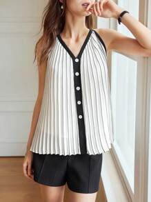MOTF PREMIUM STRIPED PLEATED BUTTON DETAIL SLEEVELESS BLOUSE - Black and White - View 4