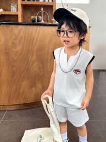 SHEIN Baby Jungen Sommer lässiges niedliches und bequemes gestricktes Weste und Shorts Set