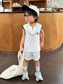 SHEIN Baby Jungen Sommer lässiges niedliches und bequemes gestricktes Weste und Shorts Set