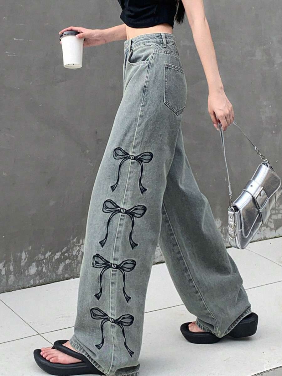DAZY Quần jeans ống rộng in nơ đơn giản, dáng rộng, có túi cho nữ - Màu xanh lam - Xem 1