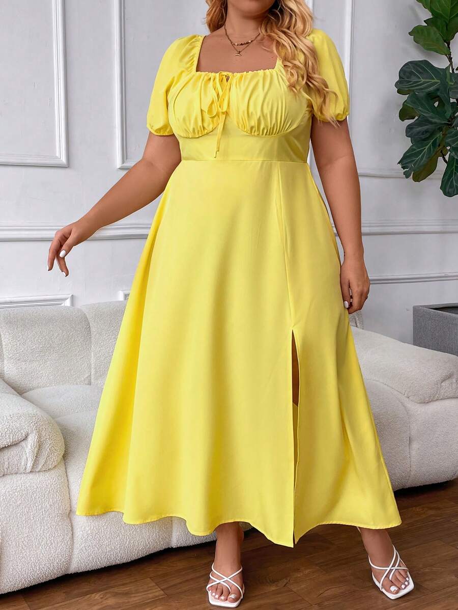 SHEIN CURVE+ Vestido de talla grande con cuello cuadrado, manga corta y abertura alta - Amarillo - Ver 1