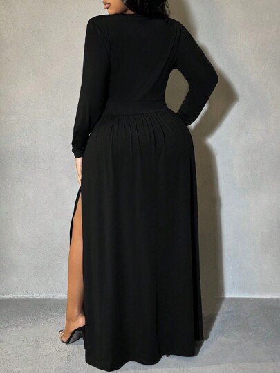 SHEIN SXY Vestido de mujer talla grande con escote en V profundo y hombro con hombreras, adecuado para cita nocturna, fiesta de cumpleaños, despedida de soltera, uso casual, de compras, salida, vacaciones, playa, fácil de combinar y estilizador de la figura