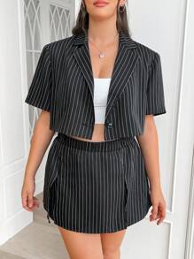 SHEIN EZwear Conjunto de duas peças para mulheres tamanho Plus Size, blazer com listras e shorts, blazer com botões e lapela e shorts de cintura alta soltos para ocasiões casuais e moda simplificada para o dia a dia. - Preto - Visão 4