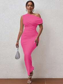 VaVaBold Vestido ajustado largo con cuello asimétrico y plisado lateral - Rosa Fucsia - Ver 1