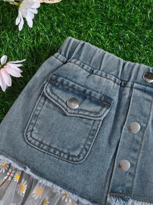 SHEIN 女婴牛仔裙，拼接雏菊网纱裙摆，可爱牛仔裙，夏季牛仔效果 - 淺色水洗藍 - 查看 3