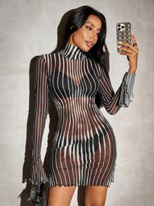 SHEIN SXY Women's Sexy Bodycon Mini Dress With Black And White Stripes And Printed Patterns, Split Sleeves And Hemline - Black and White - View 6