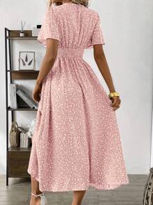 SHEIN Clasi 有口袋的花卉印花V領洋裝，荷葉袖和側面開衩 - 粉色 - 查看 2