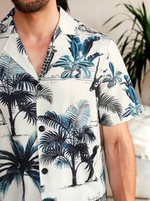 Conjunto de pijama para hombre con camisa de manga corta de botones con solapa y pantalones cortos estampados de plantas tropicales en toda la prenda