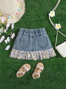 SHEIN 女婴牛仔裙，拼接雏菊网纱裙摆，可爱牛仔裙，夏季牛仔效果 - 淺色水洗藍 - 查看 2