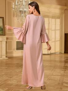 Printed Flared Sleeves Arabian Dress With Applique, Non-Positioning Flowers - Pink - View 2