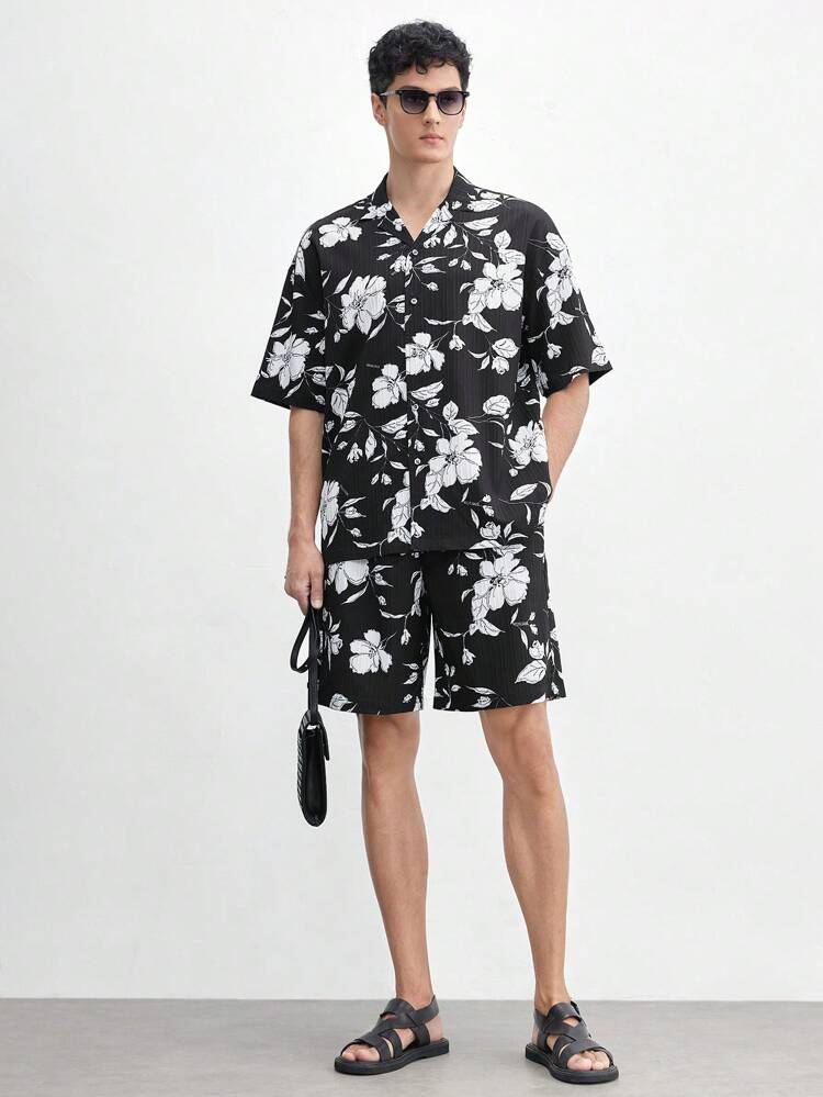 MOCODE Men's Woven Loose-Fit Mid-Waist Shorts With Ditsy Floral, Suitable For Summer