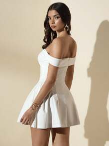 SHEIN BAE Elegantes, schulterfreies A-Linien-Kleid mit Rüschen in Weiß für Damen, passend für den Schulanfang, Geburtstag, Party, Sommer