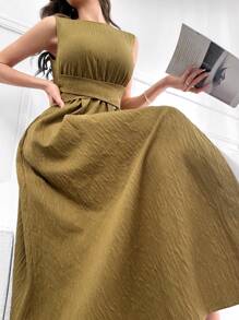 Modelyn 女式夏季純色圓領無袖休閒連身裙，腰間十字紐釦裝飾 - 芥末黃 - 查看 5