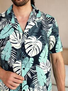 Manfinity ChillVibe Men's Flat Collar Button-Front Short Sleeve Allover Print Shirt And Shorts Homewear Pajama Set - Green - View 4