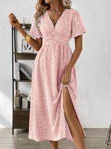 SHEIN Clasi 有口袋的花卉印花V領洋裝，荷葉袖和側面開衩 - 粉色 - 查看 1