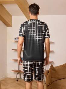 Men Plaid Print Short Sleeve Top & Shorts PJ Set / Pajama Set