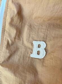 SHEIN 3入組寶寶男童休閒日常全板聚拼字刺繡夾克短桶帽服裝 - 卡其色 - 查看 4