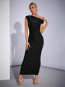 SHEIN Tall Vestido de fiesta largo para mujer de corte ajustado con cuello asimétrico descubierto en negro sólido y con detalle fruncido - Negro - Ver 6